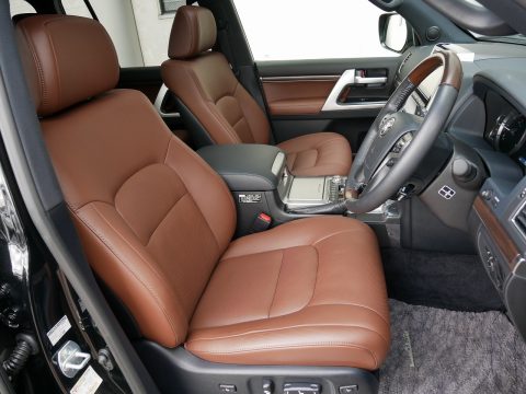 ランドクルーザー　ランクル　トヨタ　２００　現行　ZX　最上級グレード　寒冷地仕様　クラブリネア　カッコイイ車　SUV　 (4)